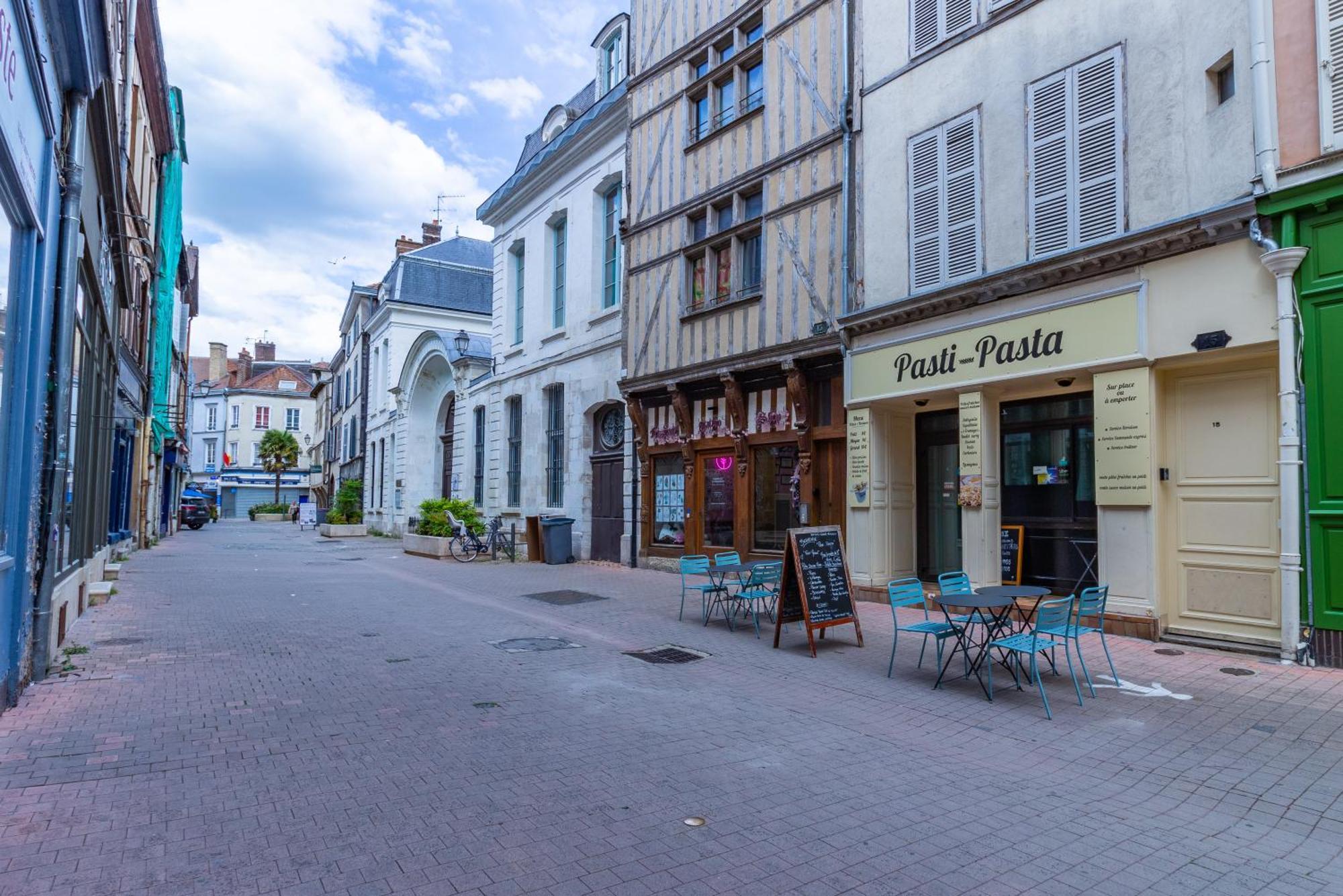 Le Troyes Clochers Esterno foto